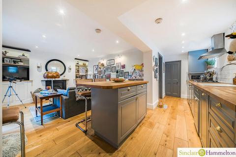 2 bedroom flat for sale, Widmore Road, Bromley
