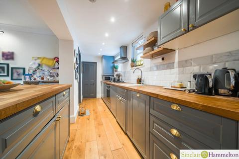 2 bedroom flat for sale, Widmore Road, Bromley