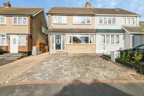 Surrey Drive, Hornchurch, RM11