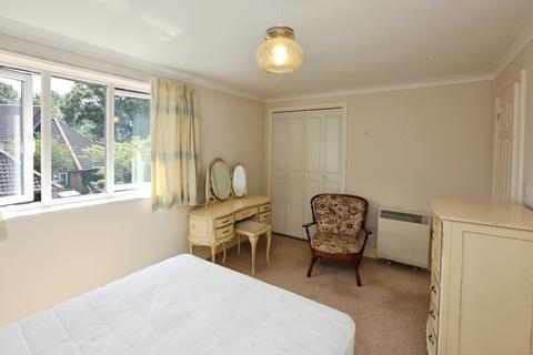 2 bedroom terraced house for sale, Pilgrims Close, Chandler's Ford, Eastleigh, Hampshire, SO53