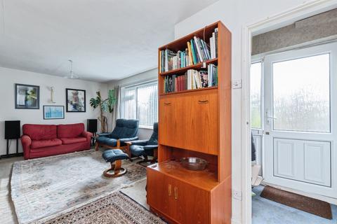 2 bedroom detached bungalow for sale, Elms Close, Sandleheath, FORDINGBRIDGE
