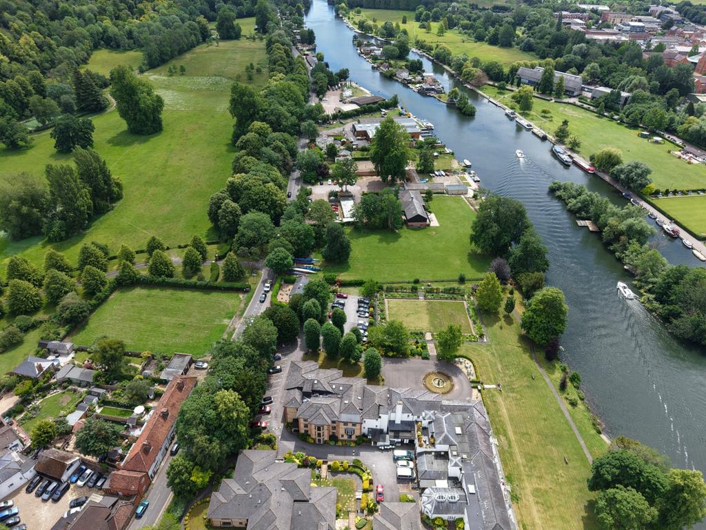 Wargrave Road, Henley-On-Thames, RG9 - View 3