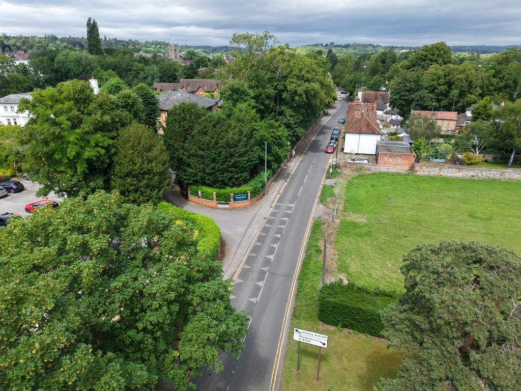 Wargrave Road, Henley-On-Thames, RG9 - View 4