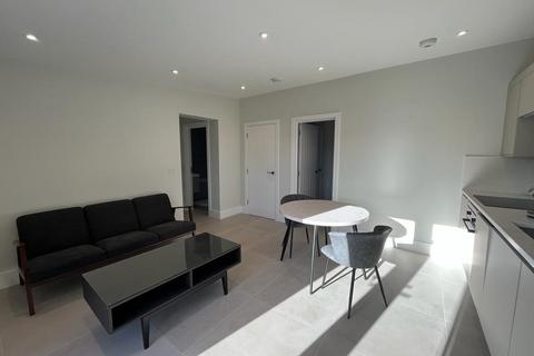 2 bedroom flat to rent, Greenlands, Cambridge, CB2
