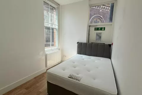 1 bedroom flat to rent - View 4