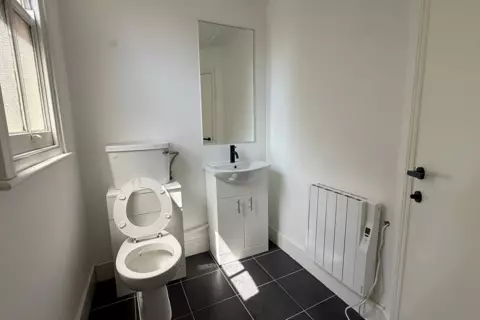 1 bedroom flat to rent - View 5