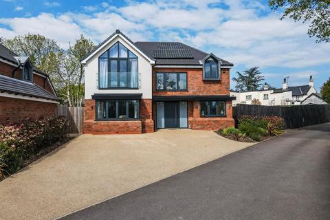 4 bedroom detached house for sale, 167c Wood Lane, Earlswood