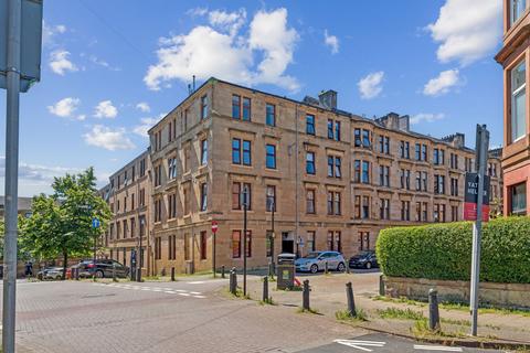 3 bedroom flat for sale, White Street, Flat 3/2, Partick, Glasgow, G11