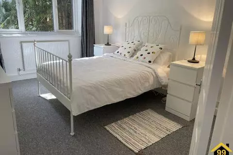 3 bedroom flat for sale - View 5