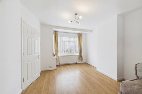 3 bedroom end of terrace house to rent, London Road, Feltham, Surrey, TW14
