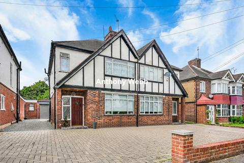 Greenway, Southgate, N14