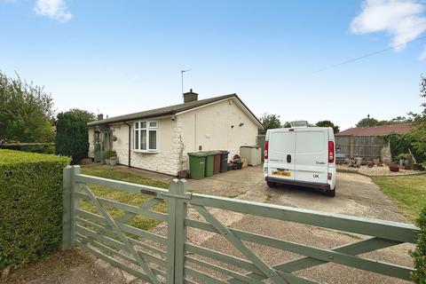 2 bedroom bungalow for sale, Thorpe Avenue, Lincolnshire LN1
