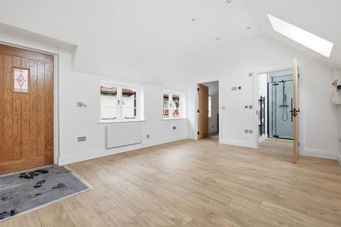 1 bedroom apartment for sale, Moulsham Street, Chelmsford, CM2