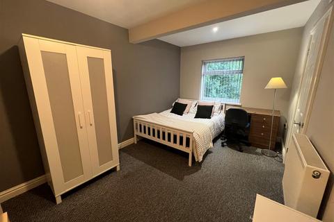 1 bedroom in a house share to rent, Cranbrook Avenue, Hull
