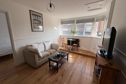 1 bedroom flat to rent, Cornfield Road, Eastbourne, BN21