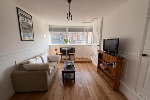 1 bedroom flat to rent, Cornfield Road, Eastbourne, BN21