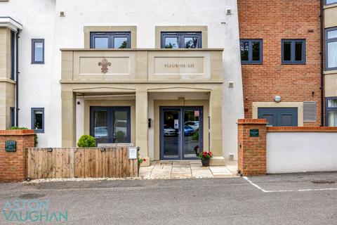2 bedroom semi-detached house for sale, Fleur de Lis, Haywards Heath RH16