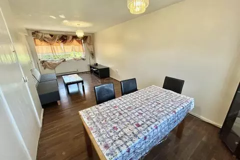 3 bedroom house to rent - View 5