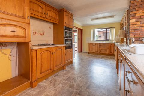 3 bedroom detached house for sale, 50 Grand Avenue, Lowestoft, Suffolk NR33 7AS
