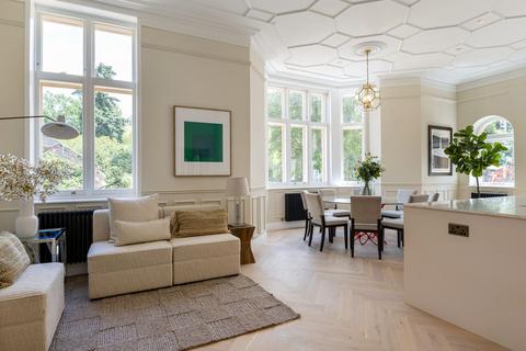 3 bedroom flat for sale, Nataly Gardens, Englefield Green, Egham, TW20