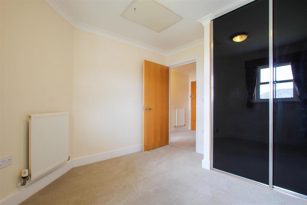 Apartment in Cambridge, Petersfield - View 5