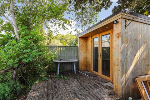 3 bedroom semi-detached house for sale, Byron Square, Cambridge CB2