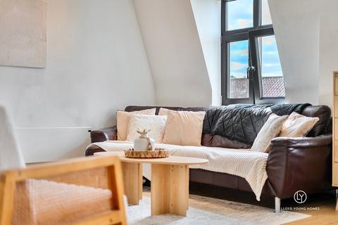 1 bedroom flat for sale, Sandbanks Road, Poole BH15