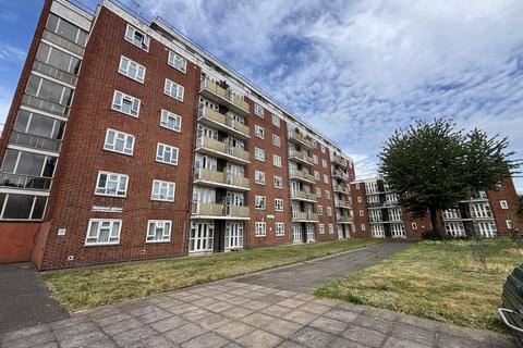1 bedroom flat for sale, Howard Road, Herrick House Howard Road, N16