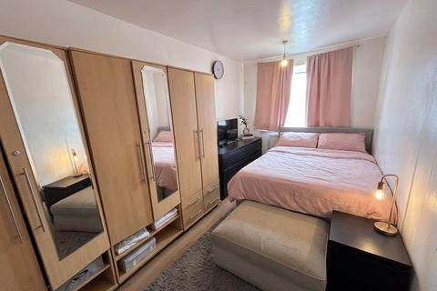 1 bedroom flat for sale, Howard Road, Herrick House Howard Road, N16