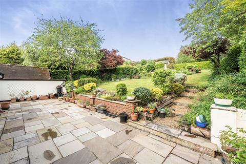 4 bedroom detached house for sale, Ockham Road North, East Horsley