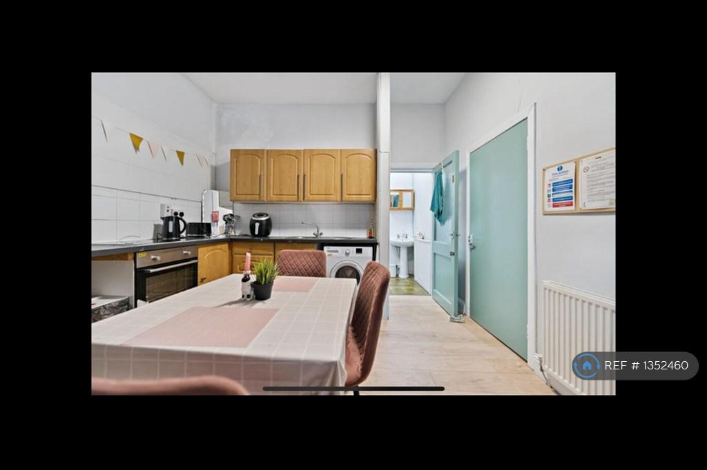 Corunna St, Glasgow, G3 - View 3