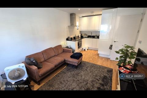 1 bedroom flat to rent, Hale Lane, London, NW7