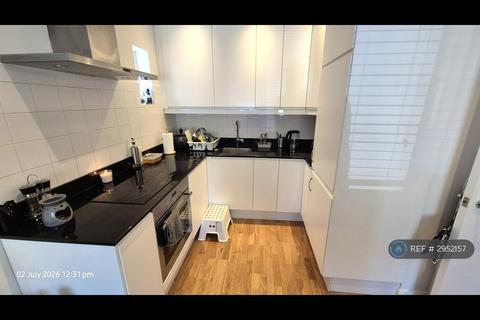 1 bedroom flat to rent, Hale Lane, London, NW7
