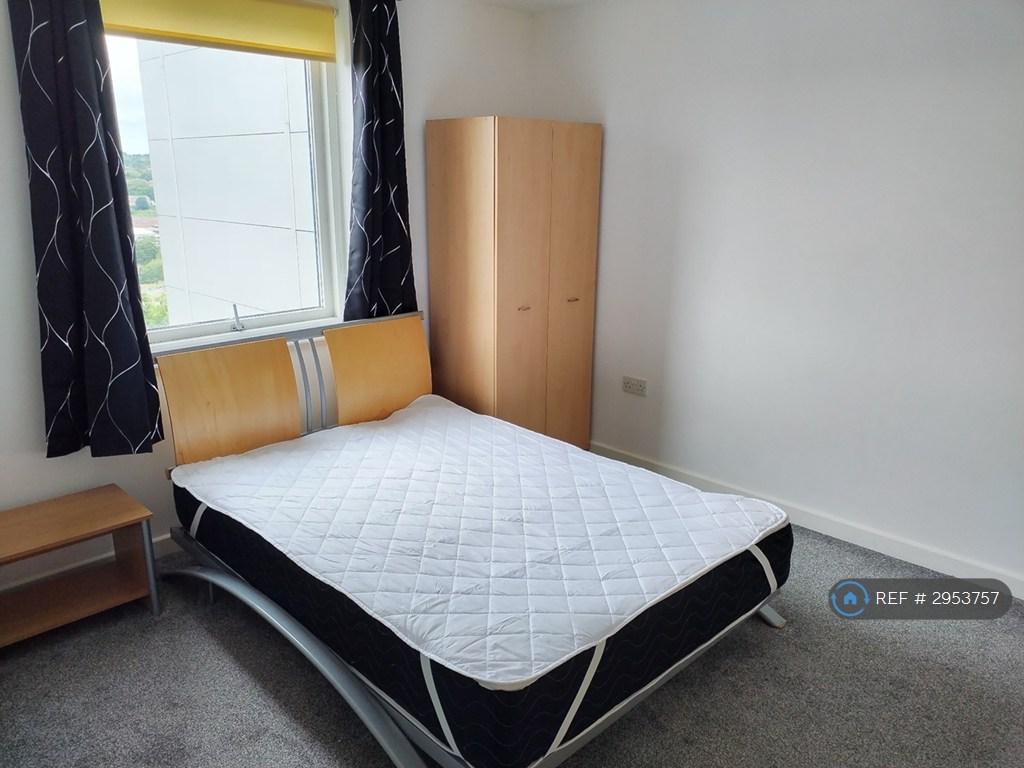 Apartment in Leeds, West Yorkshire - More