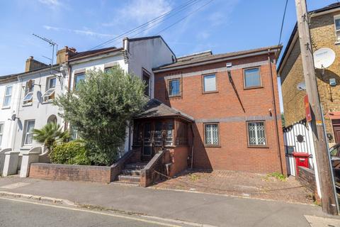 Block of apartments for sale, Park Street, Slough SL1