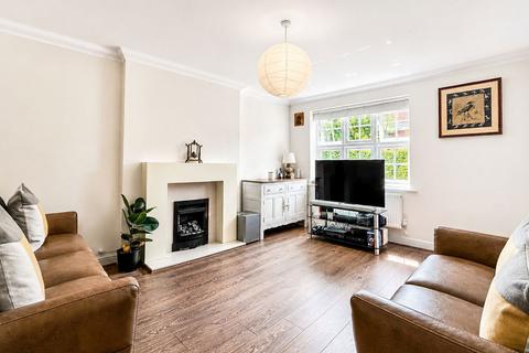 4 bedroom terraced house for sale, Chapel Walk, Couslsdon CR5