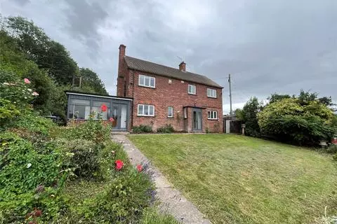 4 bedroom detached house to rent