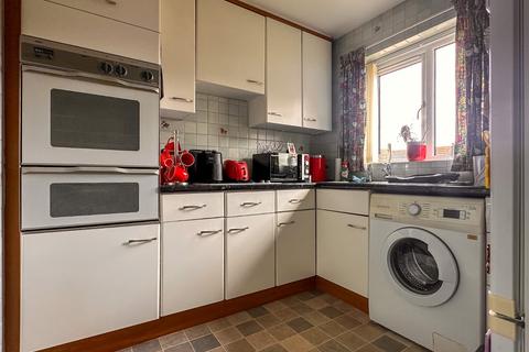 2 bedroom bungalow for sale, Kingshill Gardens, Nailsea, North Somerset, BS48