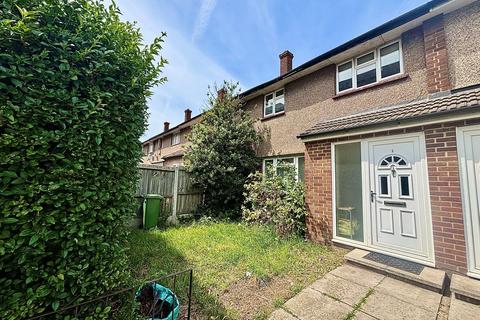 3 bedroom house to rent, Muggeridge Road, Dagenham, RM10