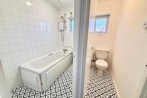3 bedroom house to rent, Muggeridge Road, Dagenham, RM10