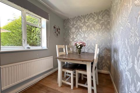 4 bedroom semi-detached house for sale, Staunton Road, Newark