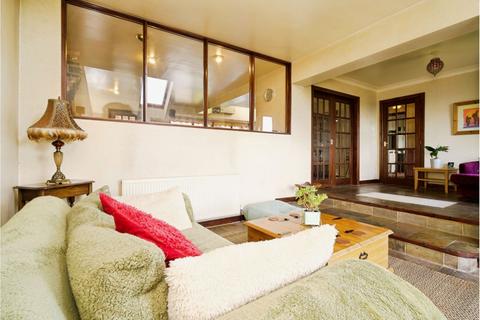 5 bedroom detached house for sale, Town End Road, Holmfirth, HD9