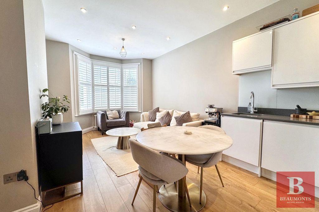 Apartment in Brighton, Round Hill - View 2