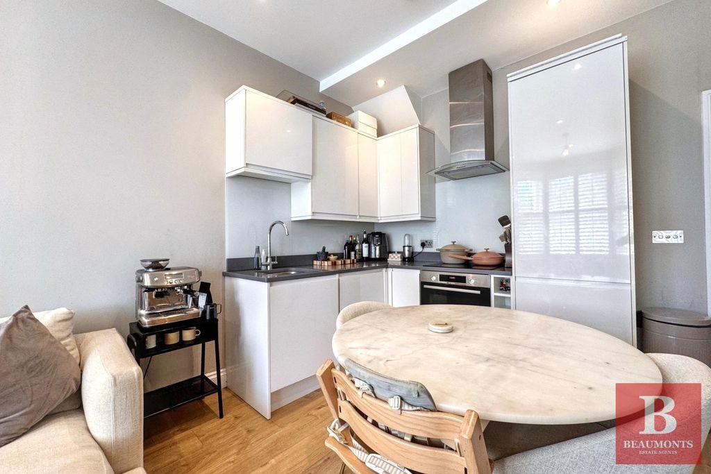 Apartment in Brighton, Round Hill - View 5