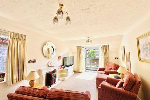 undefined, College Road, Epsom