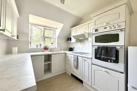 undefined, College Road, Epsom