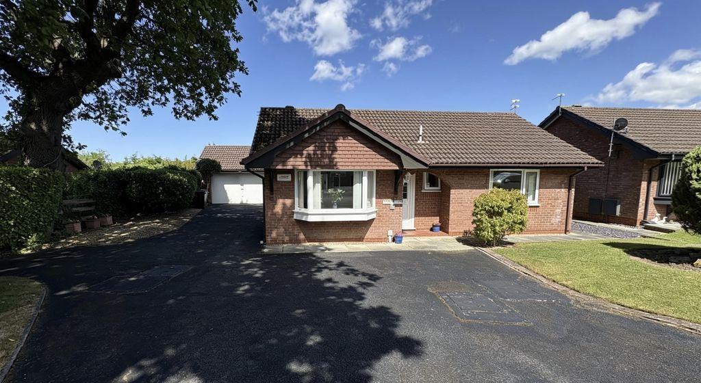 3 bedroom detached bungalow for sale