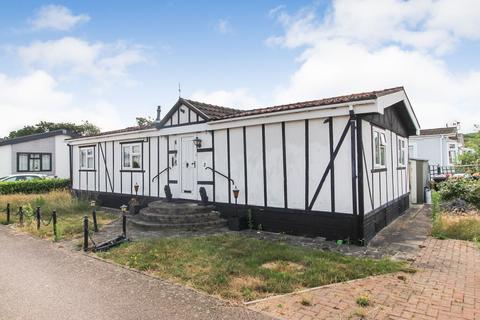 2 bedroom park home for sale, Lilac Avenue, Bedford MK45