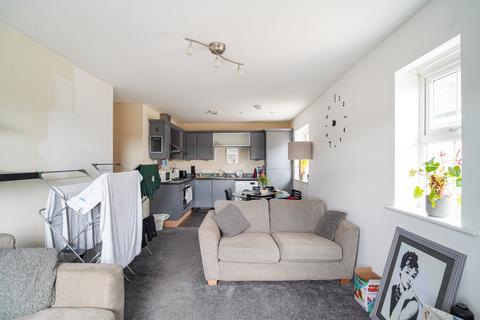 2 bedroom flat for sale, Winding Rise, Brighouse HD6