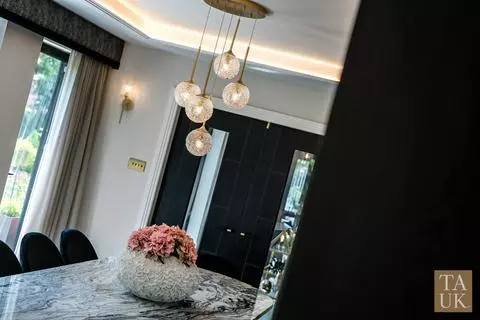 4 bedroom detached house for sale – pohled 5
